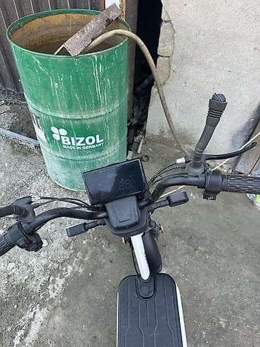 Yeni Elektrik samokat > 12", 251 - 350 Vt, > 45 km/s — 2
