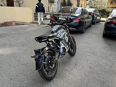 motor mopet: Xüsusi dizaynlı Vmoto Super Soco TC – şəhər üçün ideal elektrik — 9