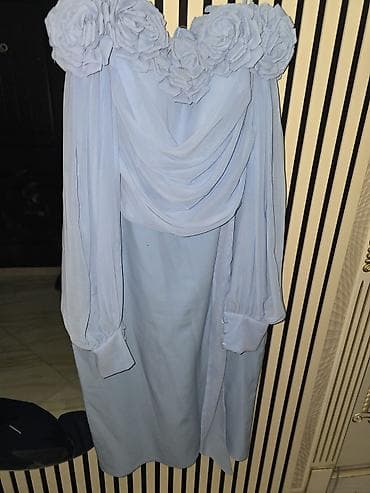 patchi goz alti: Açıq mavi rəngdə zərif ziyafət donu - Siluet: Düz kəsim, dizüstü — 4