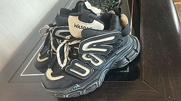 Qadın geyimləri: Az istifade olunub.38 olcudur — 1