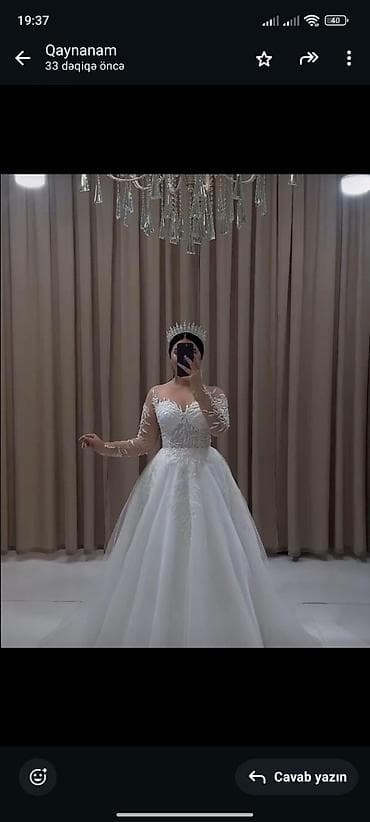 Gəlinlik – klassik A-line siluetli, ağ rəngdə - Üst hissə: ürək