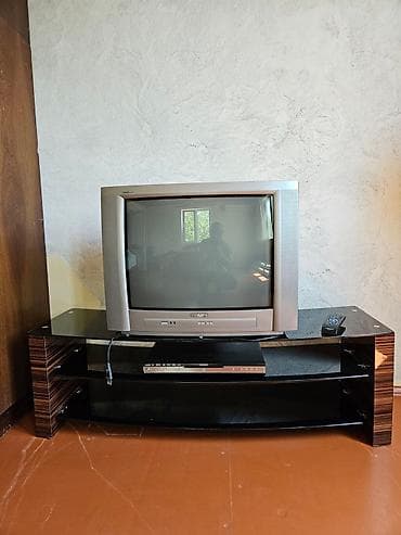 İşlənmiş Televizor Philips 54" Ünvandan götürmə