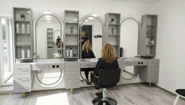 ucuz tortlar: Makiyaj üçün masa, Güzgülü — 1