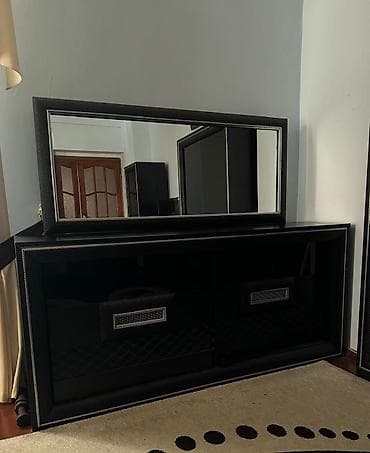 Qara rəngdə dəst mebel – klassik-modern üslubda, gümüşü naxışlı — 2