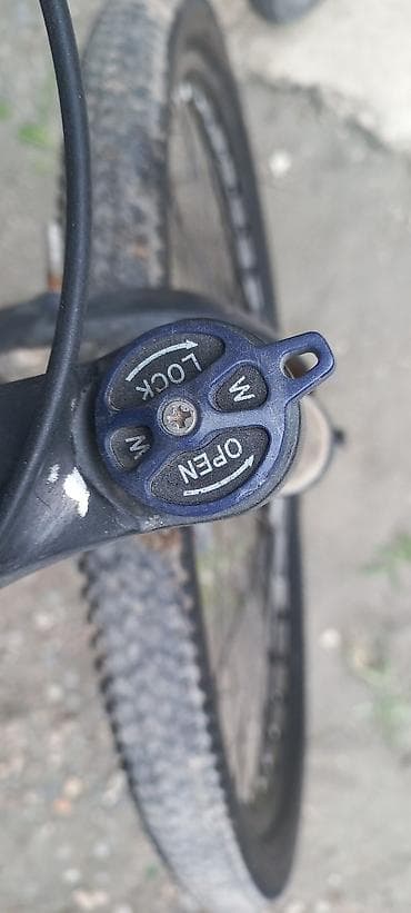Kros tipli velosiped - Brend/model üzərində “CROIS”/“CROISER” — 4