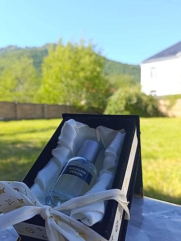 qol saatlari kisi ucun: Ətir kolleksiyası – müxtəlif aromatlar Məhsul haqqında: - Şüşə — 2