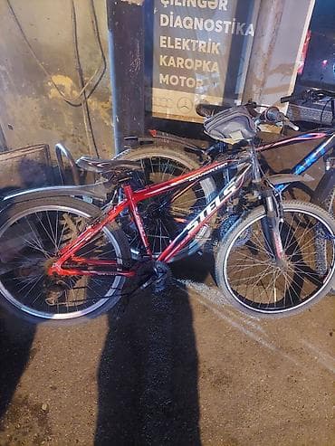 motorlu velik: STELS Navigator dağ velosipedi - Çərçivə: yüngül və möhkəm alüminium — 1