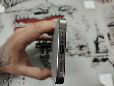 dubayski iphone 13 pro max: IPhone 15 Pro, Gümüşü — 6