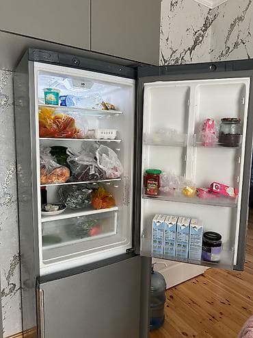 hotpoint: No frostur Hotpoint ariston firmasidir islek veziyyetdedir hec bir — 2