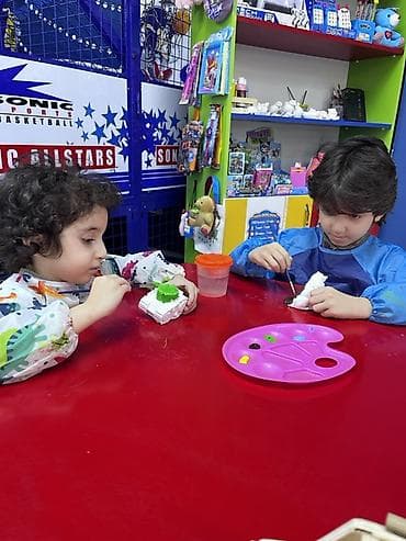 iş daye: Uşaq Əyləncə Mərkəzinə xanım işçi axtarılır! 📍 Binə atçılıq — 2