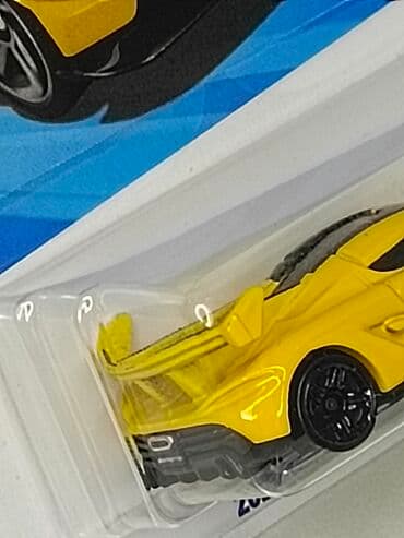 oyuncaq robot: Rare models hotwheels — 10