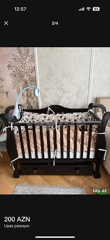 manej beşik: Uşaq çarpayısı – tünd ağac rəngli, klassik dizayn. - Material: ağac — 1