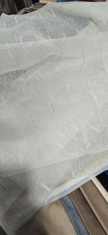 Şamdanlar: Təsvir: - Açıq krem/ağ tonlarda şəffaf tül parça - Nazik şəbəkə — 2