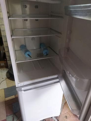 kamera qelem: 2 qapılı Indesit Soyuducu Satılır, rəng - Ağ — 2