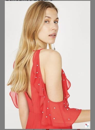 белое платье: Вечернее красное платье, размер 38-M, покупалось за 80, один раз — 2