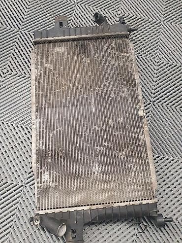 Mühərrik soyutma radiatorları: Avtomobil radiatoru - Material: alüminium nüvə, plastik yan çənlər - — 6