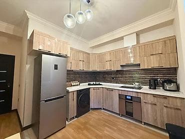 studio menziller: İcarəyə verilir 3 otaqlı yeni tikili 115 m², 8 Noyabr m. Kateqoriya — 5