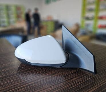 masin salon guzgusu: Hyundai Elantra 2016 yan guzguleri .Hyundai Elantra 2017 on sag ( sağ — 1