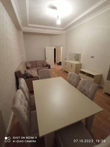 sumqayit 8 ci mikrorayon kiraye evler: Sumqayıt şəhəri,Bulvar küçəsi,Krstal2dəümumi sahəsi 115kv.m olan 3 — 3