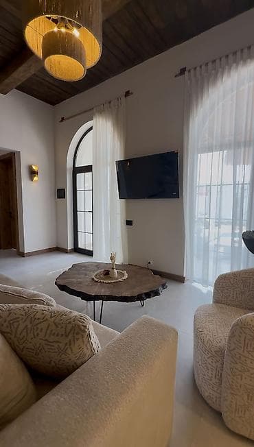 razin heyet evleri: Mərdəkanda yerləşən isti, hovuzlu bağ evimiz xidmətinizdədi,xidmətə — 5