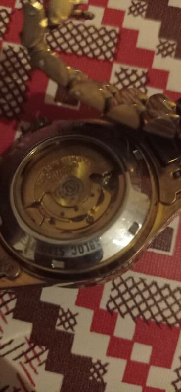 Qaşıqlar: Yeni, Qol saatı, rəng - Qızılı — 2