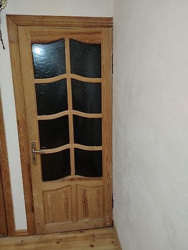 Məhəccərlər: Taxta iç qapı – şüşəli dizayn Təmiz taxta arginal qapılardır 2ci əldi — 2