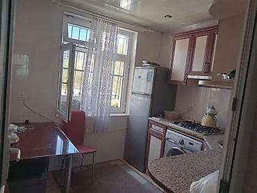 Mənzillər: Bakı, 3 otaqlı, Köhnə tikili, m. Neftçilər, 60 kv. m — 4
