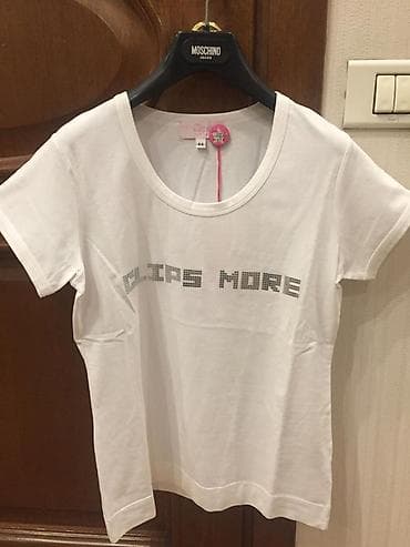 Brend: Clips More Model: Qadın t‑şörtü Rəng: Ağ Ön hissə: “CLIPS MORE” — 2