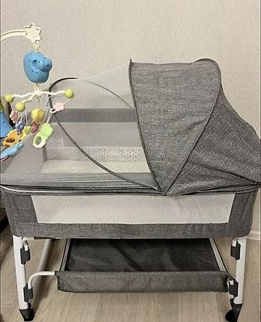 Oğlan və qız üçün, Dördbucaq, Beşik, Dəstsiz, Matras ilə, Yellənmə mexanizmsiz — 1