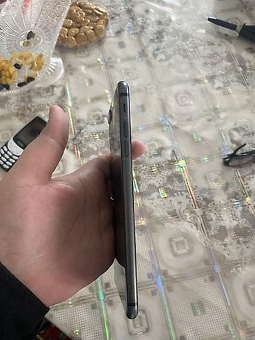 iphone 14 sekilleri: IPhone 8 Plus, Space Gray, Barmaq izi — 8