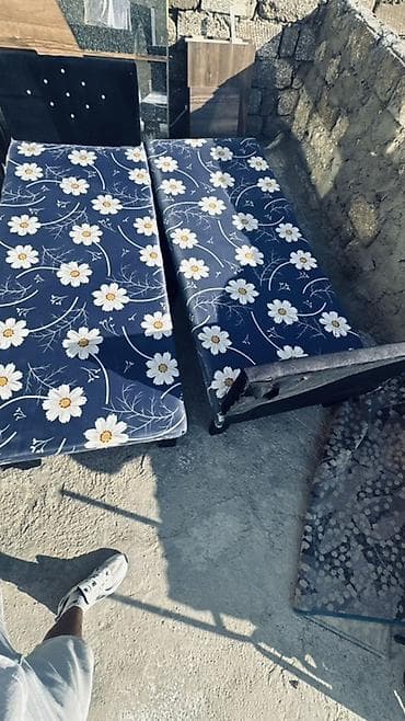 yataq tek: İki nəfərlik taxt və matrass dəsti - Komlekt: başlıq hissəsi olan — 2