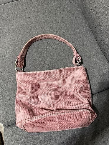 Çiyin çantası - Material: xırda naxışlı (pulcuq effekti verən) dəri