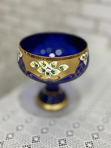 lilya gülü: Vaza dəsti, Bogem şüşəsi — 6