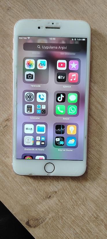 goruntu kamerası: IPhone 8 Plus, Ağ, Barmaq izi — 3