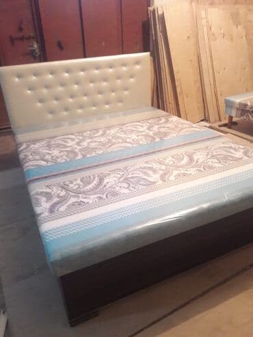 Taxt bazalı ölçü : 150 x 190 dərin bazalıdır. tam keyfiyyətlidir yeni