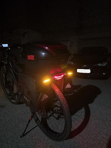 mini velosiped: İşlənmiş Elektrik velosipedi 29", sürətlərin sayı: 27, 750 < Vt, Ünvandan götürmə — 3