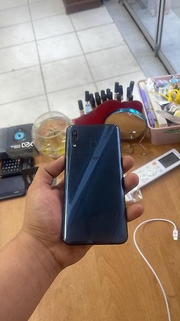 apple iphone 3g: Samsung Galaxy A30, 32 GB, rəng - Mavi, Barmaq izi — 3