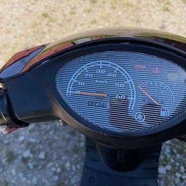 qolf kar: Yamaha JOG skuter - Rəng: tünd qəhvəyi/gavalı tonları, qara plastik — 4