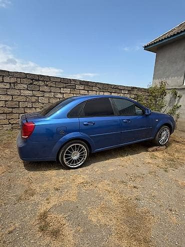avto aksessuarlar: Chevrolet Lacetti: 1.8 l | 2008 il 13042 km Sedan — 9