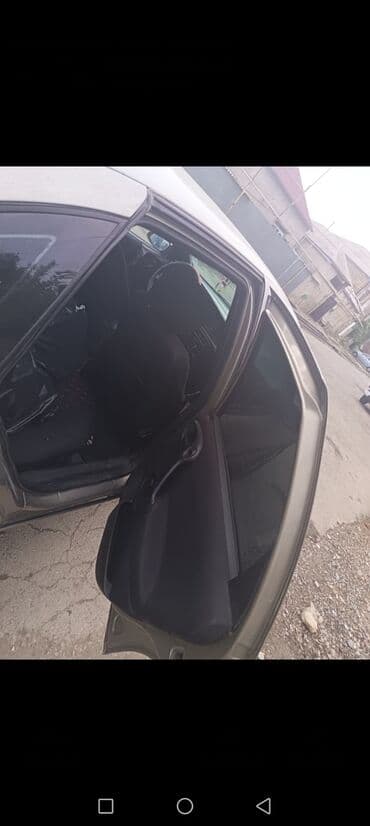 masinim var ag rengi: Opel sedan – komfortlu və praktik gündəlik minik avtomobili. - Kuzov — 4