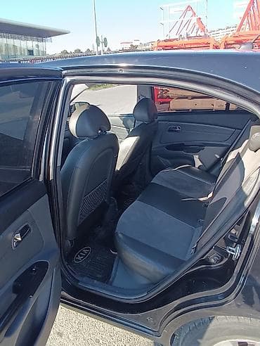 karola: Kia Rio: 1.4 l | Hetçbek — 7