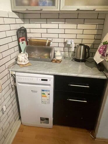 yeni günəşlidə 3 otaqlı ucuz bina evləri: Binəqədi rayonu,8mkr,9 mərtəbənin,3-cü mərtəbəsində,1-in 2 — 7