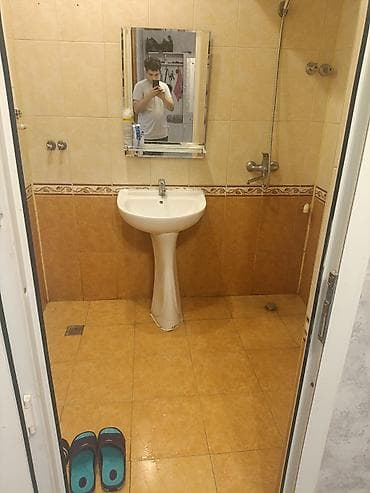 məhəmmədli ev: Ev tam temirlidir, paltaryuyan, soyuducu, yataq, başqa lazimi şeylər — 9