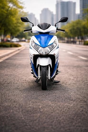 Nəqliyyat: Şəhərdaxili istifadə üçün praktiki və çevik scooter Model: “MOPED — 2