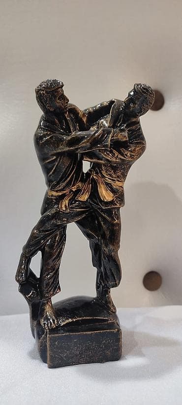 qedimi pullar: Suvenirlər.uzərini lazerle istənilən söz yazırıq istəyə görə.5 — 7