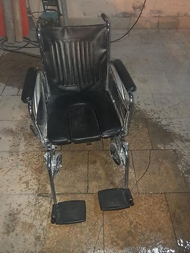 islenmis kreslo: Işlenmiş olsa da,yaxşi veziyyetdedir.Ayaqliği,oturucağin döşekçesi her — 2