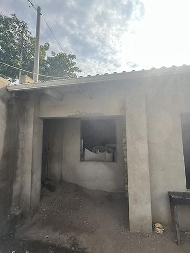 Satılır: kiçik təyinatlı tikili/təmirsiz tikili Düz yolun qırağında