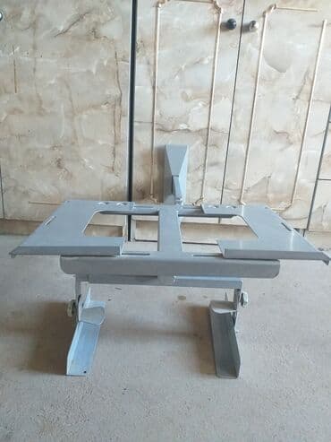 Televizor potstavkası 2 ədəddir 15 azn 1 ədədi