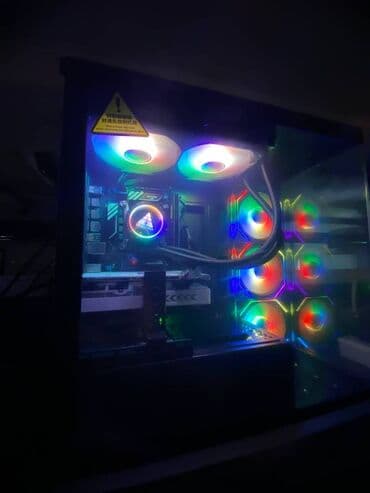 masaüstü kampüter: Gaming kumpyuter Bütün oyunları dəstəkləyir Processor: Intel Core i9 — 2