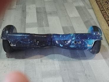 hoverboard: Göydəki ulduzlar və dumanlıqlar dizaynı ilə göz oxşayan bu hoverboard — 3